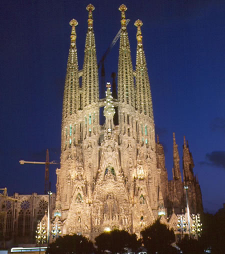 Sagrada Familia di notte (opera di Gaud)